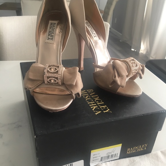 nude satin shoes